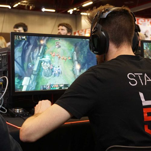 2020.02.02 – Geek Life 2 – -29