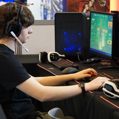 2020.02.02 – Geek Life 2 – -38